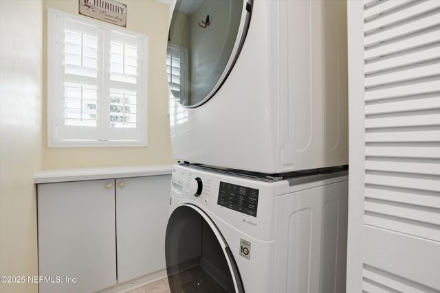 1409 4TH Street N, Jacksonville Beach, FL 32250