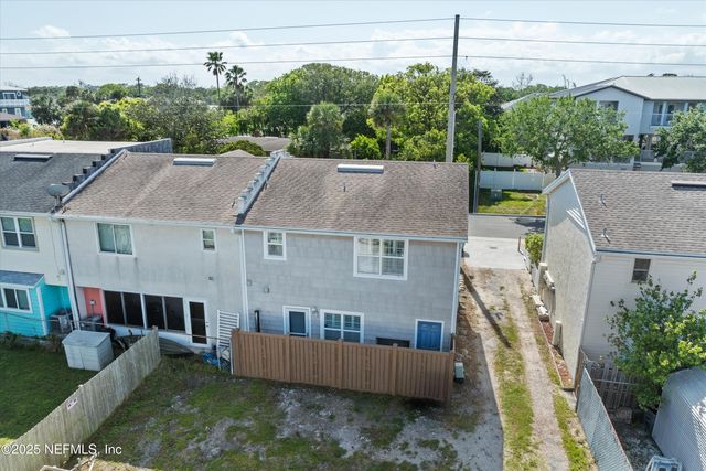 1409 4TH Street N, Jacksonville Beach, FL 32250