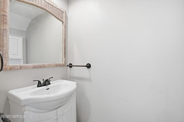 1409 4TH Street N, Jacksonville Beach, FL 32250