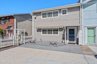 1409 4TH Street N, Jacksonville Beach, FL 32250