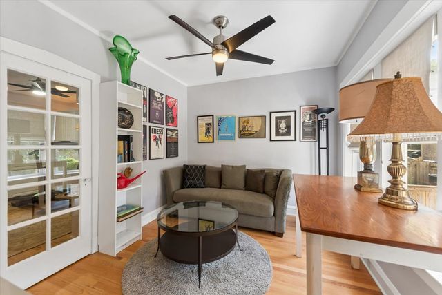 2215 W ARTHUR Avenue, Chicago, IL 60645