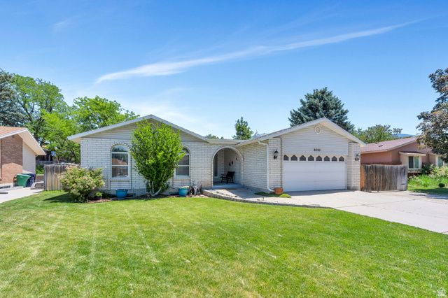 8093 S BEAUMONT DR, Sandy, UT 84093