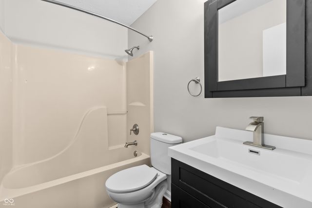 8533 Country Meadows Drive, Indianapolis, IN 46234