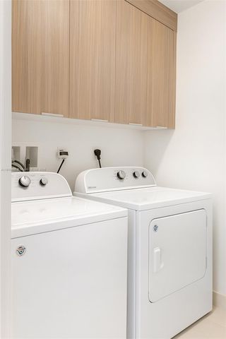 6846 NW 103rd Ave 6846, Doral, FL 33178