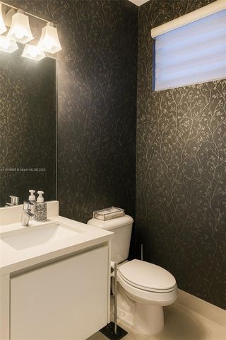 6846 NW 103rd Ave 6846, Doral, FL 33178