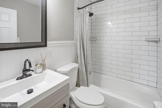 13905 N MEADOW RD, Hagerstown, MD 21742
