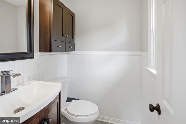 13905 N MEADOW RD, Hagerstown, MD 21742