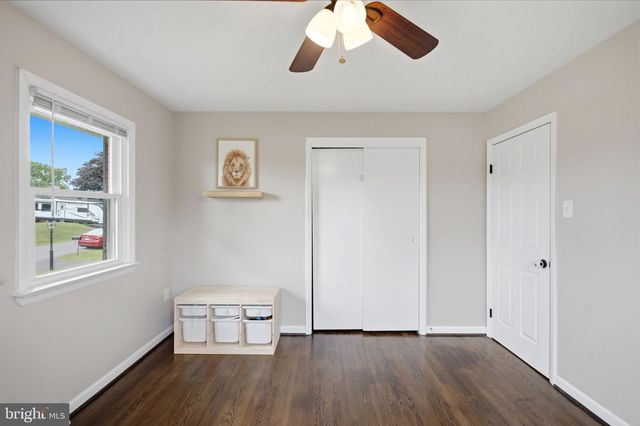13905 N MEADOW RD, Hagerstown, MD 21742