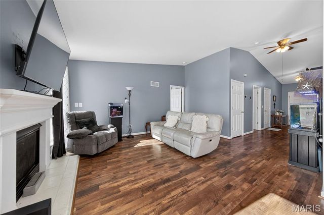 1316 Durham Drive, Herculaneum, MO 63048