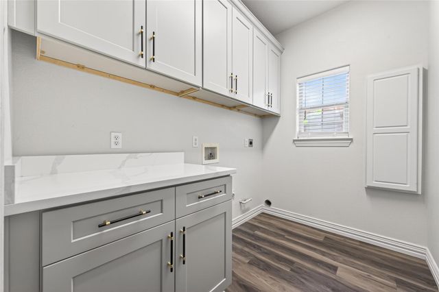 5905 Sawyer Drive, Pearland, TX 77581