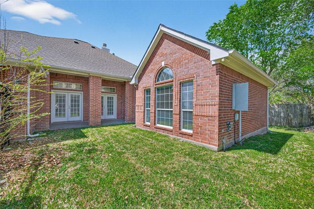 5905 Sawyer Drive, Pearland, TX 77581