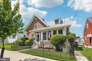 241 2ND AVE, Phoenixville, PA 19460