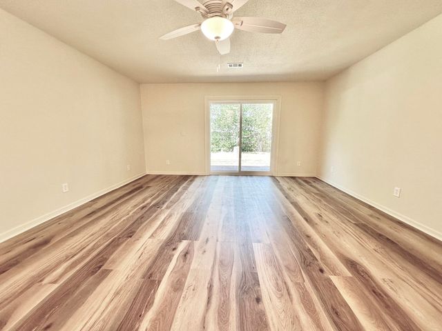 61 NW Silva Drive, Fort Walton Beach, FL 32548