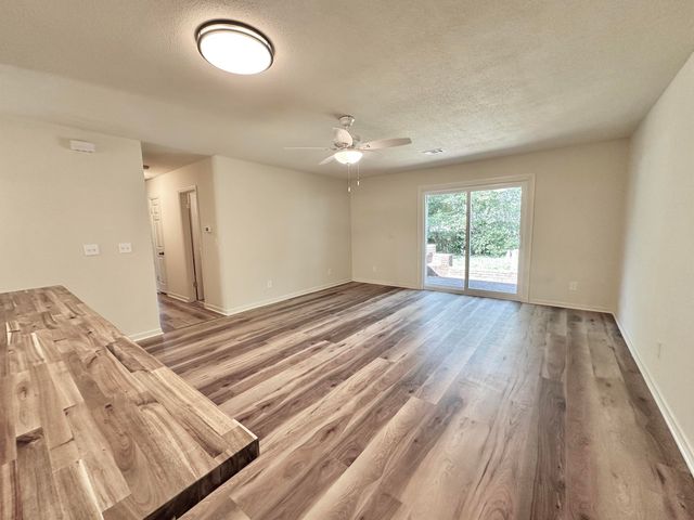 61 NW Silva Drive, Fort Walton Beach, FL 32548