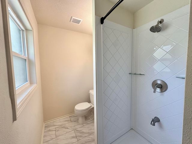 61 NW Silva Drive, Fort Walton Beach, FL 32548