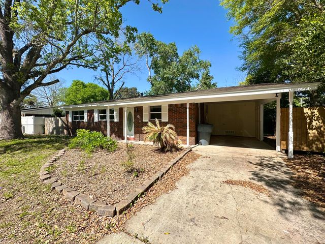61 NW Silva Drive, Fort Walton Beach, FL 32548