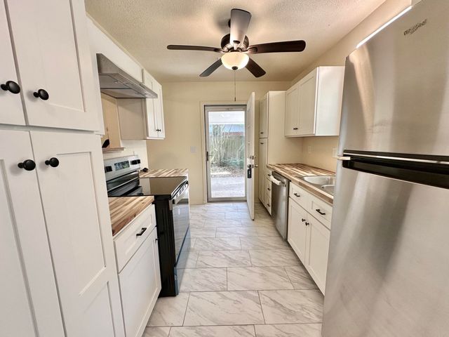 61 NW Silva Drive, Fort Walton Beach, FL 32548