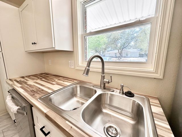 61 NW Silva Drive, Fort Walton Beach, FL 32548