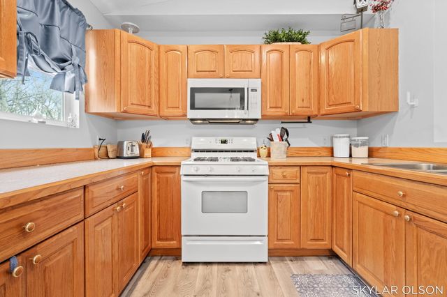 2900 Kooi Street, Muskegon, MI 49444