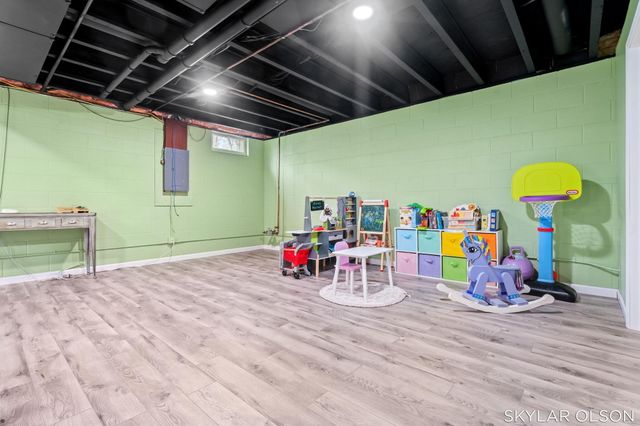 2900 Kooi Street, Muskegon, MI 49444