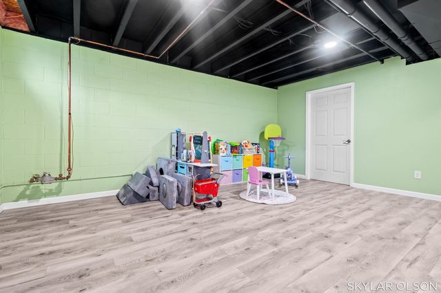 2900 Kooi Street, Muskegon, MI 49444