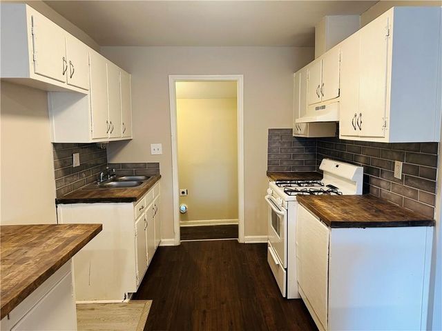 1443 Vesta Avenue, East Point, GA 30344