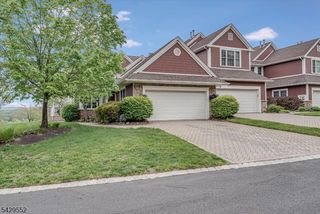 18 Kelburn Ct, Hardyston Twp., NJ 07419