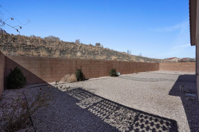 171 Suez Road NE, Rio Rancho, NM 87124