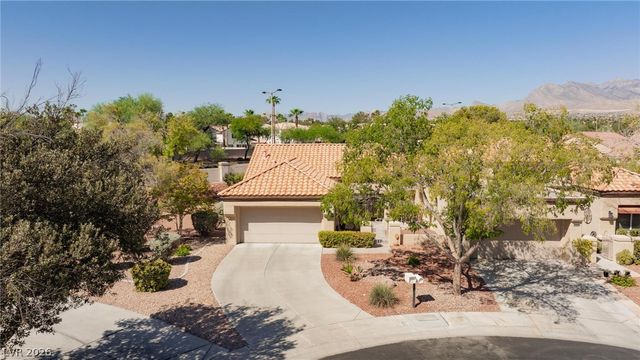 2401 Dove Valley Court, Las Vegas, NV 89134