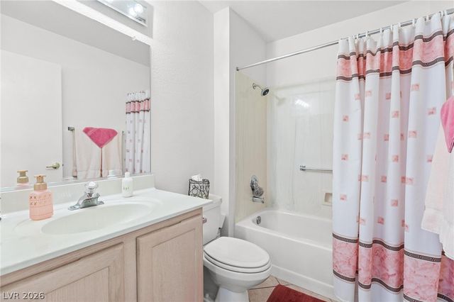 2401 Dove Valley Court, Las Vegas, NV 89134