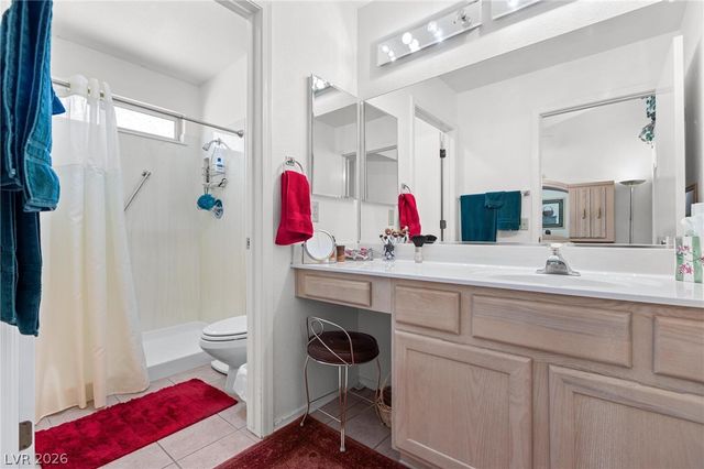 2401 Dove Valley Court, Las Vegas, NV 89134