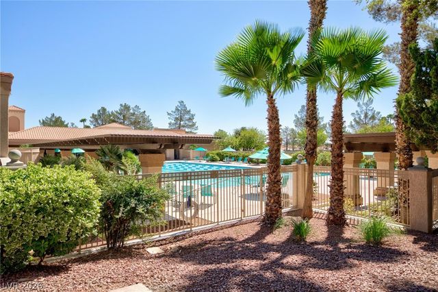 2401 Dove Valley Court, Las Vegas, NV 89134