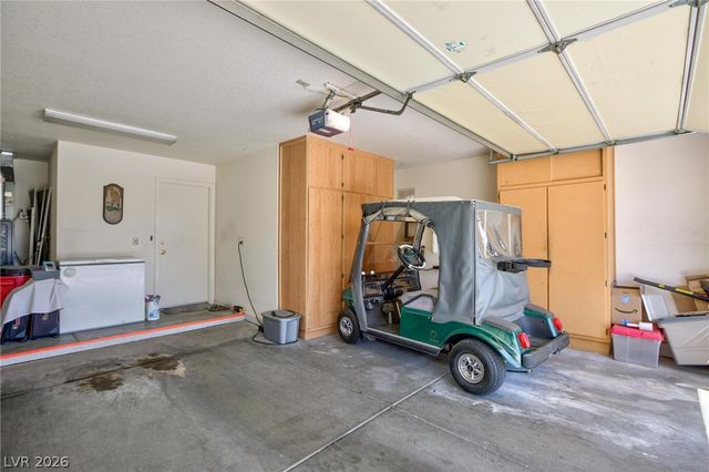 2401 Dove Valley Court, Las Vegas, NV 89134