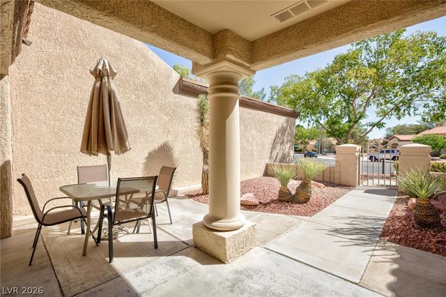 2401 Dove Valley Court, Las Vegas, NV 89134