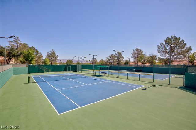 2401 Dove Valley Court, Las Vegas, NV 89134