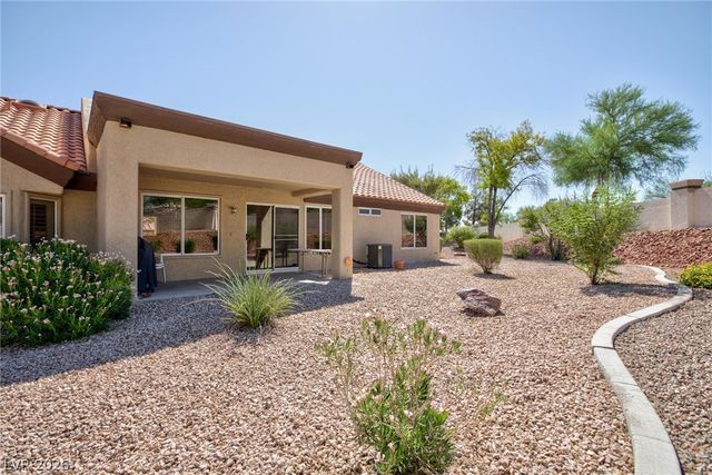 2401 Dove Valley Court, Las Vegas, NV 89134