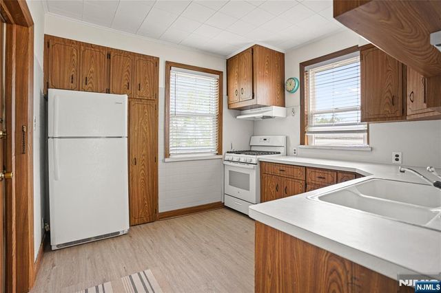 608 Washington Avenue, Belleville, NJ 07109