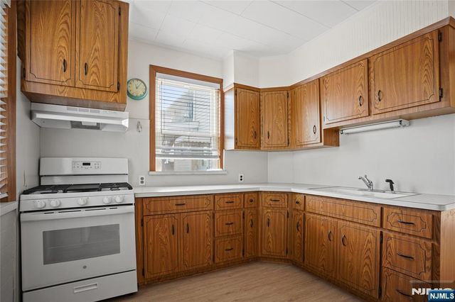 608 Washington Avenue, Belleville, NJ 07109