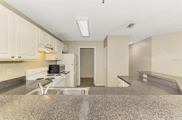 4045 CROCKERS LAKE BOULEVARD 11, Sarasota, FL 34238