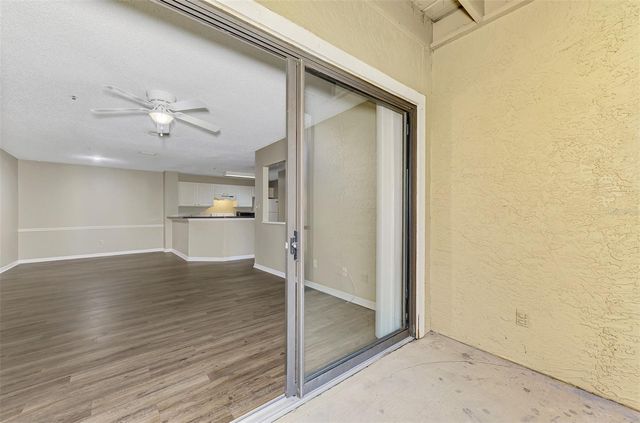 4045 CROCKERS LAKE BOULEVARD 11, Sarasota, FL 34238