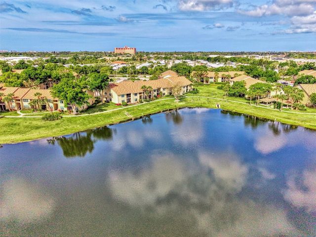 4045 CROCKERS LAKE BOULEVARD 11, Sarasota, FL 34238