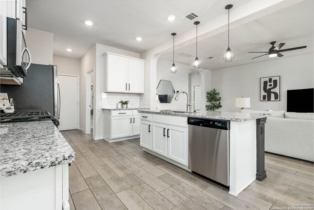 311 Singing, Cibolo, TX 78108