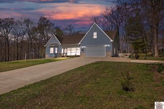 448 Bayshore Drive # 141, Cadiz, KY 42211