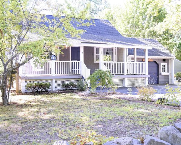 22 Adams Avenue, Seabrook, NH 03874