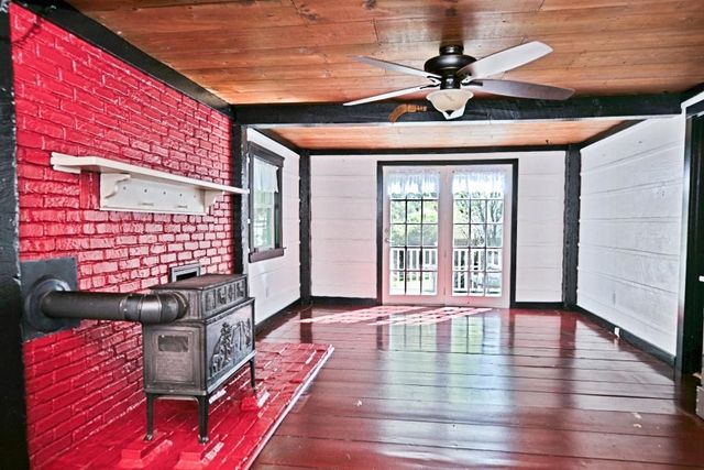 22 Adams Avenue, Seabrook, NH 03874