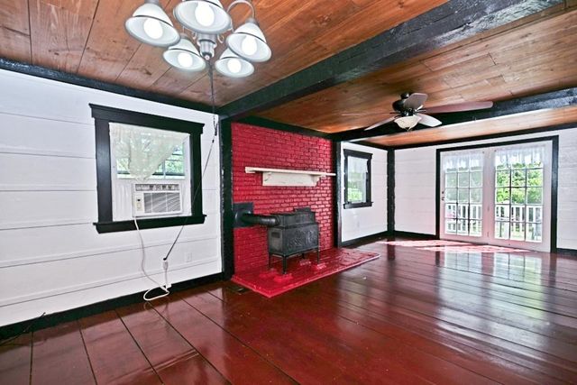 22 Adams Avenue, Seabrook, NH 03874