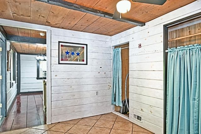 22 Adams Avenue, Seabrook, NH 03874