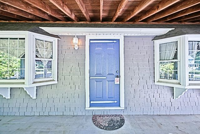 22 Adams Avenue, Seabrook, NH 03874