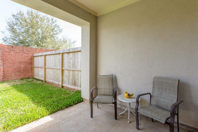 4313 Lake Walk Court, Missouri City, TX 77459