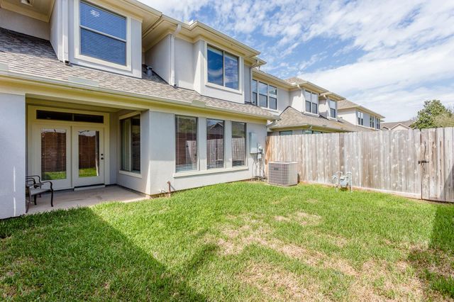 4313 Lake Walk Court, Missouri City, TX 77459